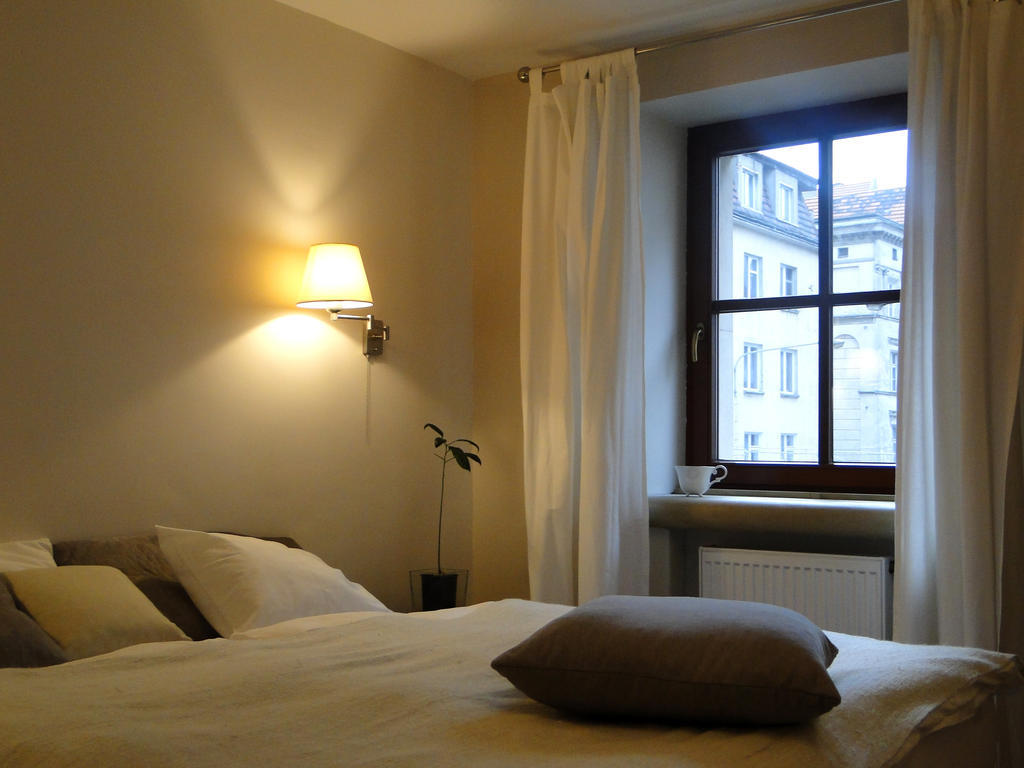 Arte-Locum Apartamenty Przy Rynku Wrocław Szoba fotó